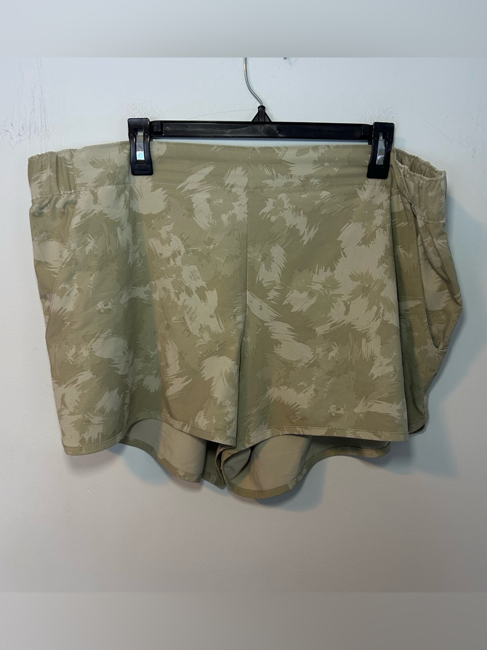 Columbia Green Pull-On Shorts with Pockets Size XXL